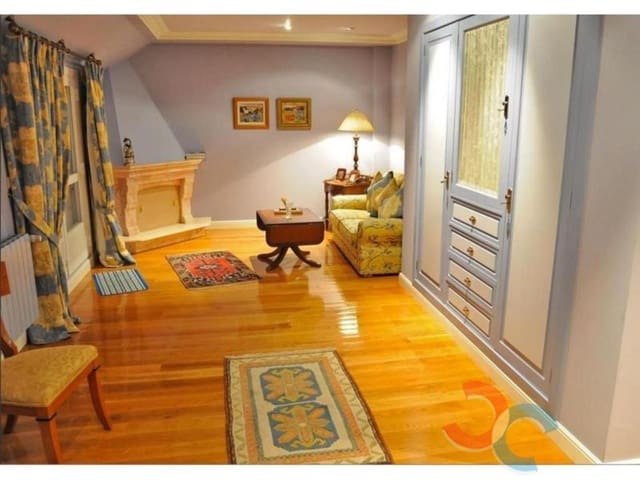 5 soverom Villa til salgs i Marín med garasje - € 750 000 (Ref: 4803293)