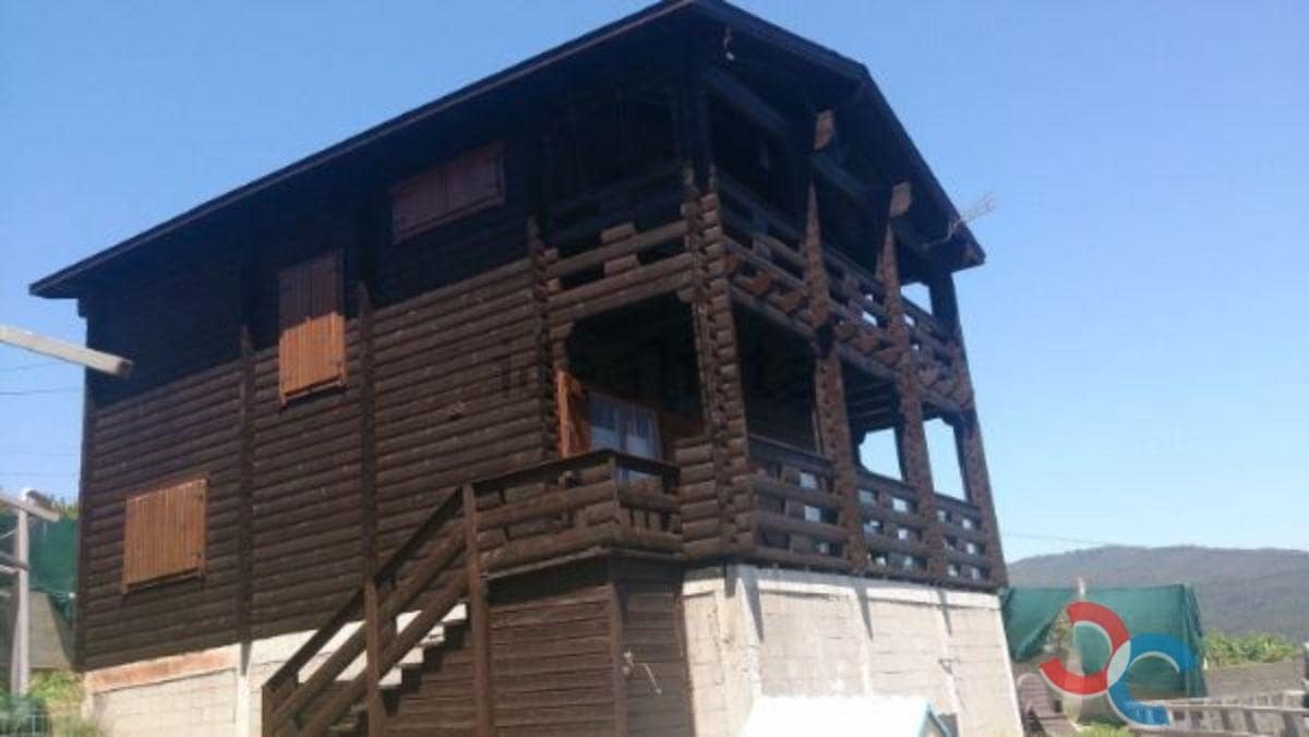 4 bedroom Semi-detached Villa for sale in Vilaboa with garage - € 350,000 (Ref: 4803341)