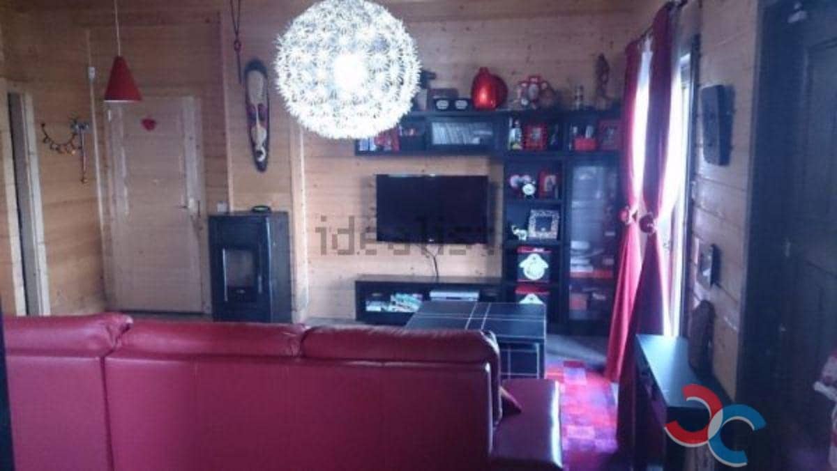 4 bedroom Semi-detached Villa for sale in Vilaboa with garage - € 350,000 (Ref: 4803341)