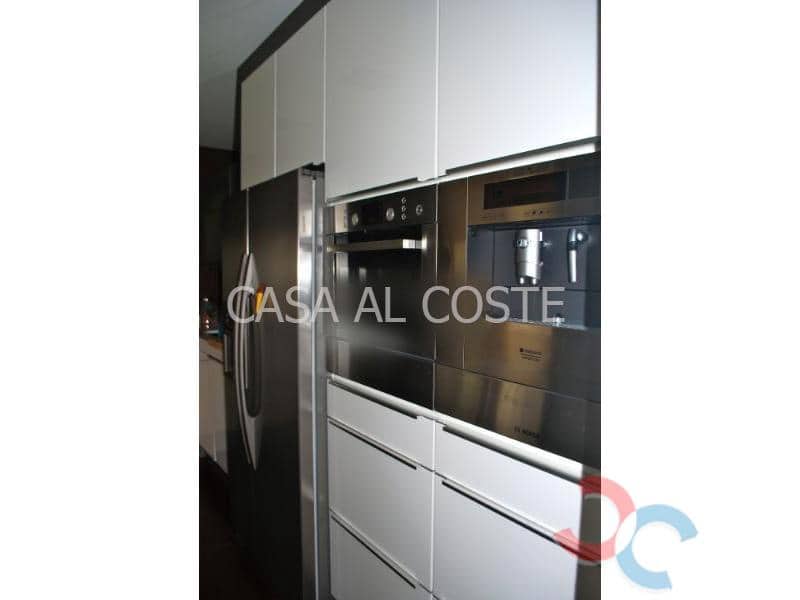 4 bedroom Semi-detached Villa for sale in Vilaboa with garage - € 350,000 (Ref: 4803341)