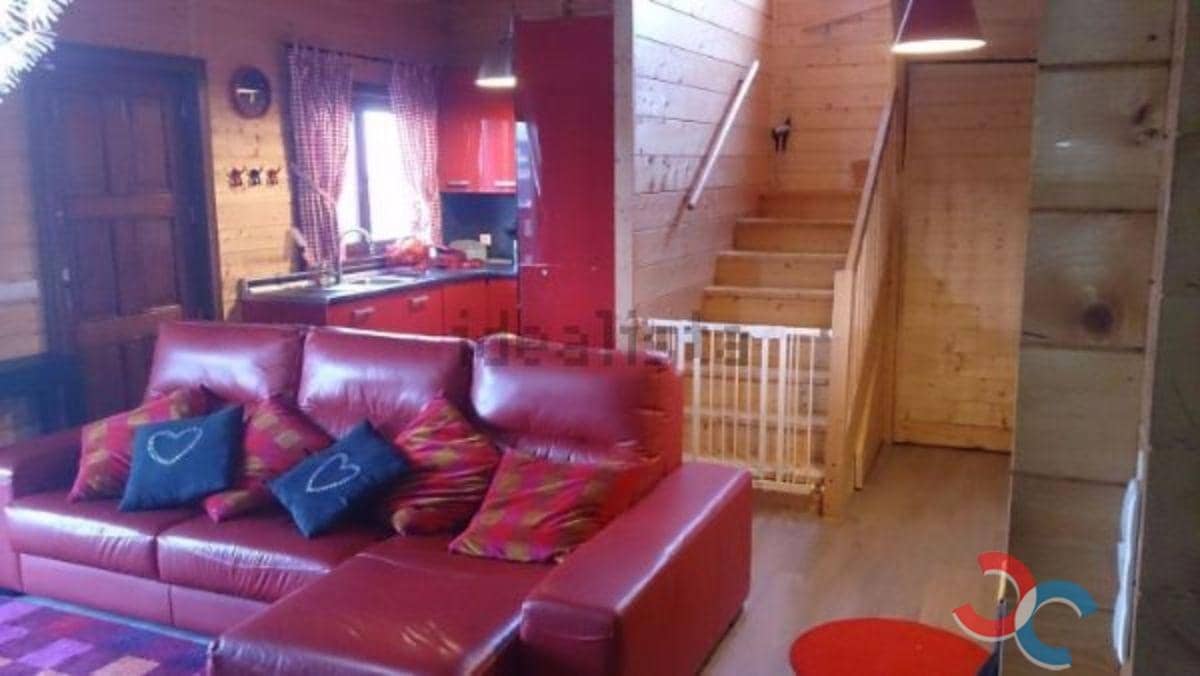 4 bedroom Semi-detached Villa for sale in Vilaboa with garage - € 350,000 (Ref: 4803341)