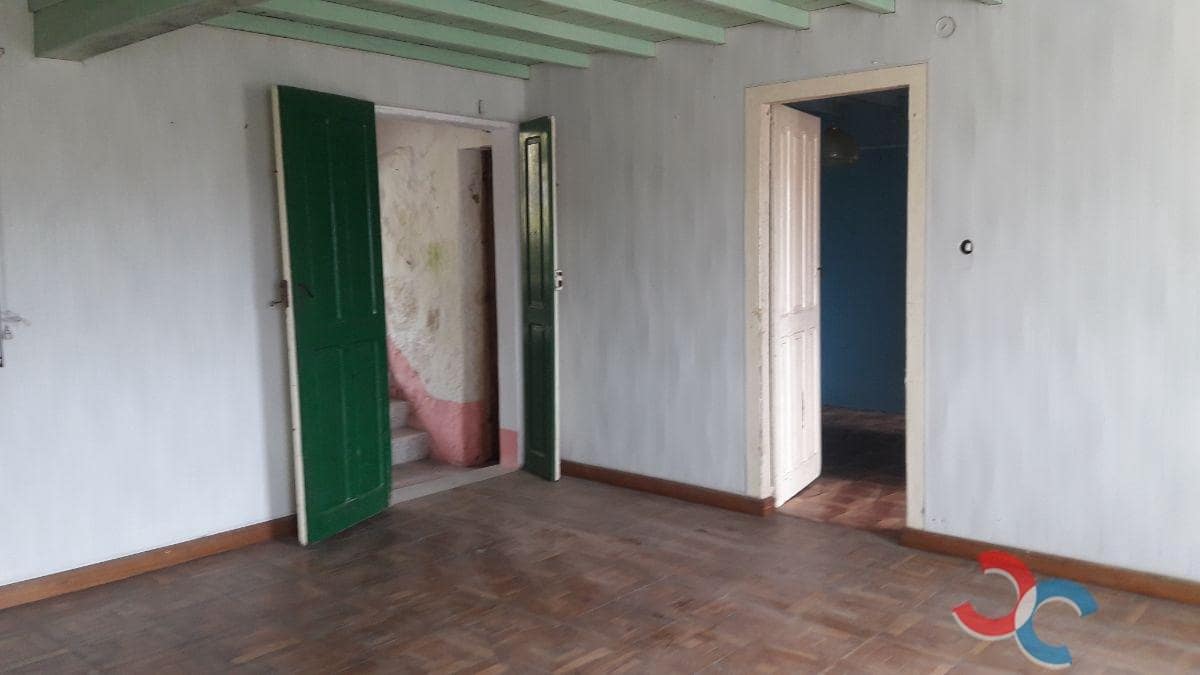 5 soveværelse Semi-Rækkehus til salg i Marin med garage - € 200.000 (Ref: 4803424)