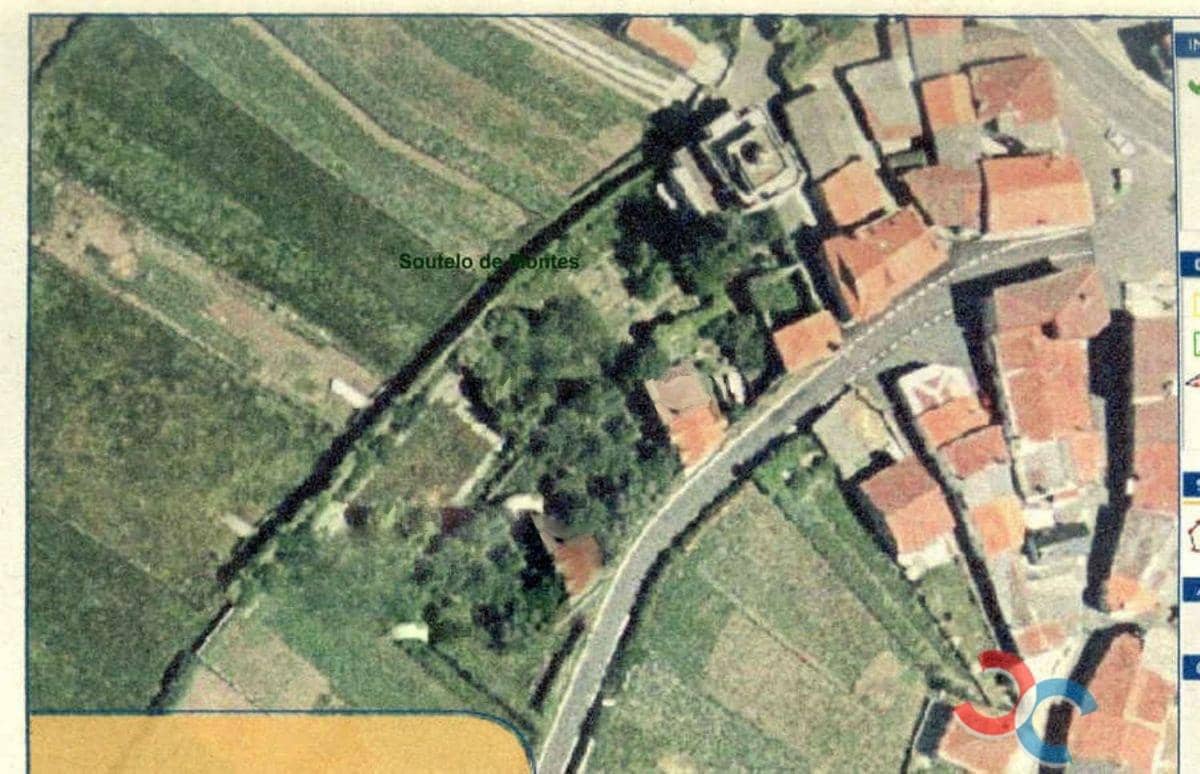 7 soveværelse Villa til salg i Soutelo de Montes med garage - € 450.000 (Ref: 4803447)