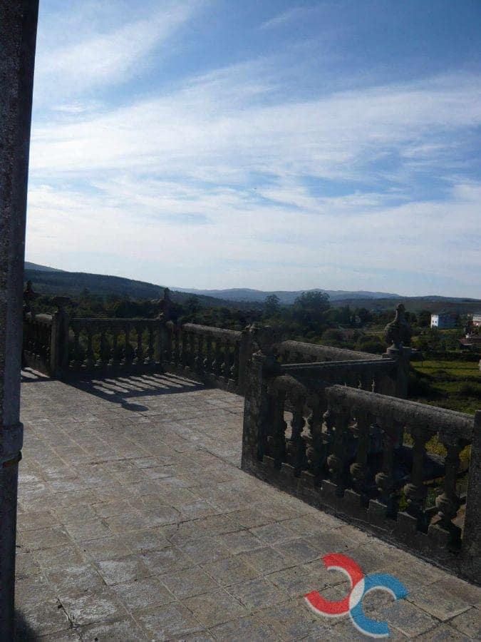 7 bedroom Villa for sale in Soutelo de Montes with garage - € 450,000 (Ref: 4803447)