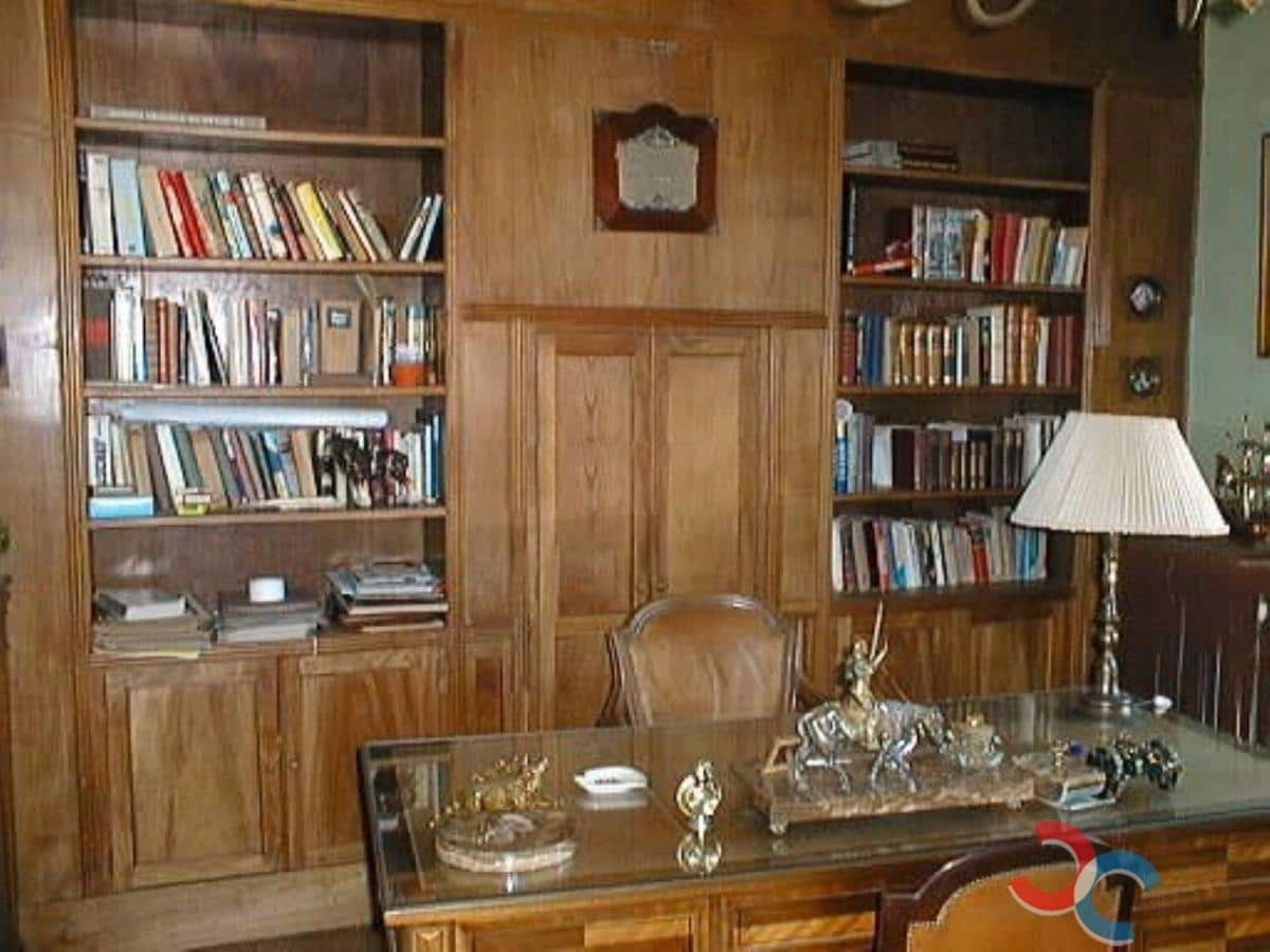 7 bedroom Villa for sale in Soutelo de Montes with garage - € 450,000 (Ref: 4803447)