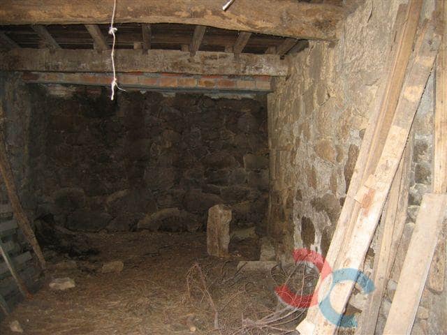 4 soverom Finca/Herregård til salgs i Campo Lameiro med garasje - € 59 000 (Ref: 4832923)