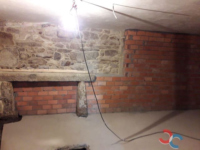 3 chambre Maison de Ville à vendre à A Lama avec garage - 80 000 € (Ref: 5048689)