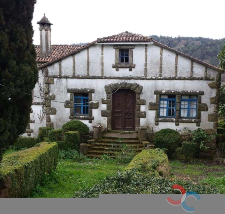5 slaapkamer Finca/Landhuis te koop in Vila de Cruces met garage - € 320.000 (Ref: 5209699)
