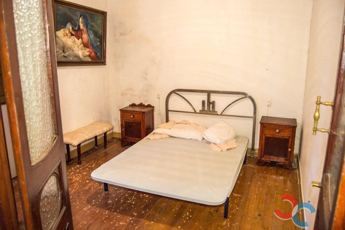 5 slaapkamer Finca/Landhuis te koop in Vila de Cruces met garage - € 320.000 (Ref: 5209699)