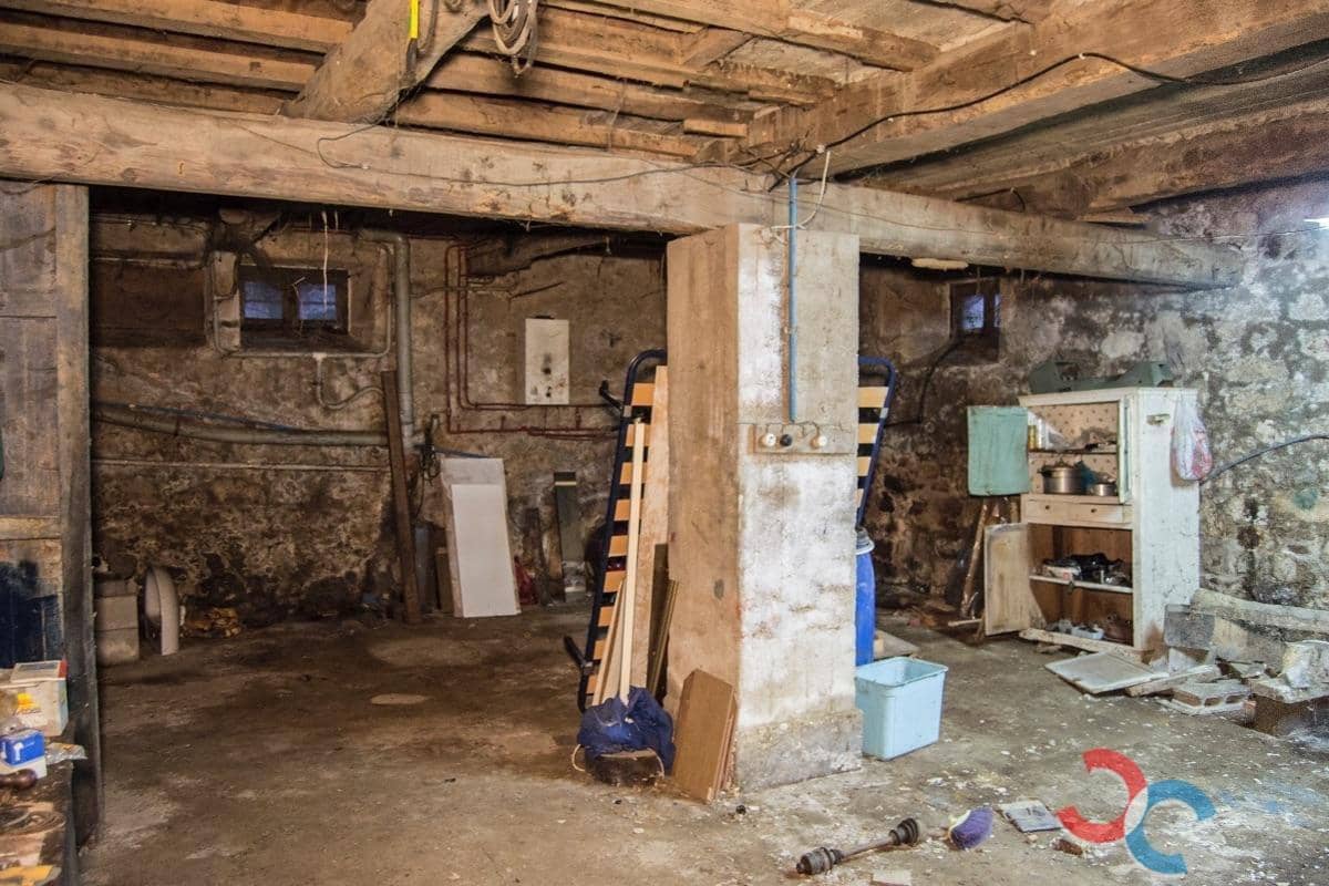 5 bedroom Finca/Country House for sale in Vila de Cruces with garage - € 320,000 (Ref: 5209699)