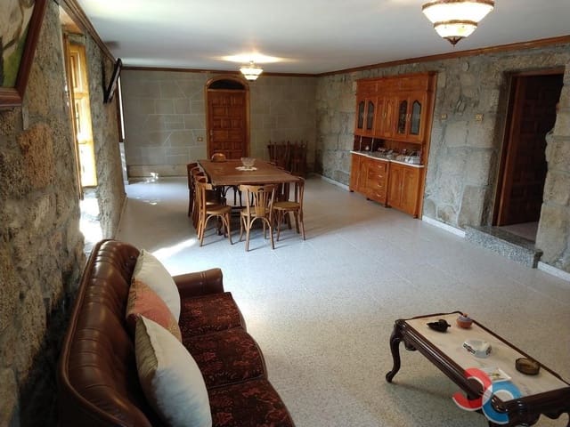 6 sovrum Finca/Hus på landet till salu i Castroverde med garage - 495 000 € (Ref: 5225629)