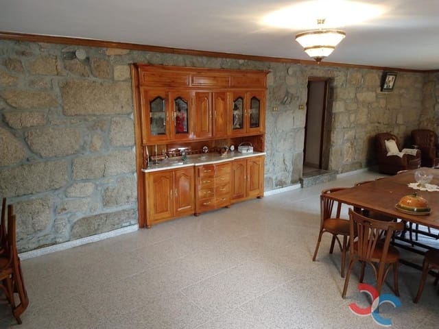 6 sovrum Finca/Hus på landet till salu i Castroverde med garage - 495 000 € (Ref: 5225629)