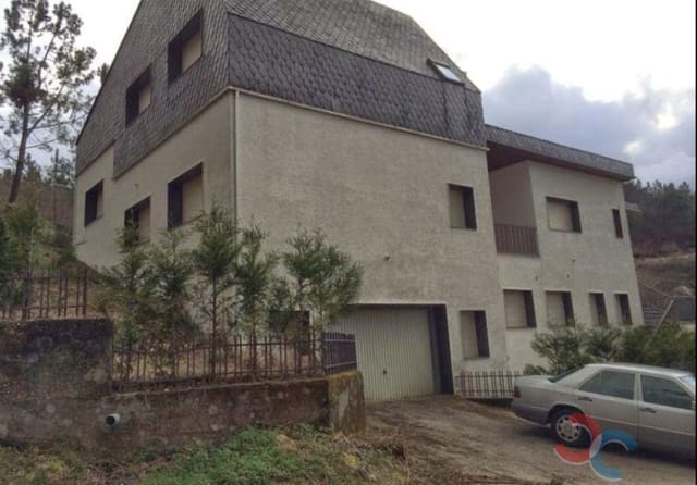 Villa for sale in Avión with garage - € 1,000,000 (Ref: 5225630)