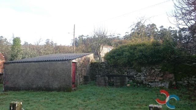 4 bedroom Townhouse for sale in A Estrada - € 110,000 (Ref: 5289770)