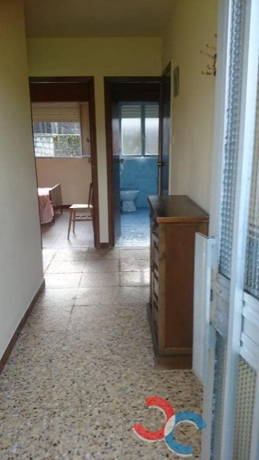 4 bedroom Townhouse for sale in A Estrada - € 110,000 (Ref: 5289770)