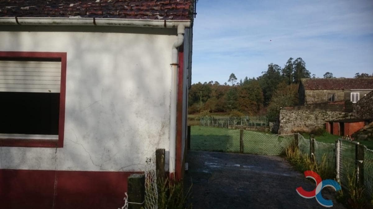 4 bedroom Townhouse for sale in A Estrada - € 110,000 (Ref: 5289770)