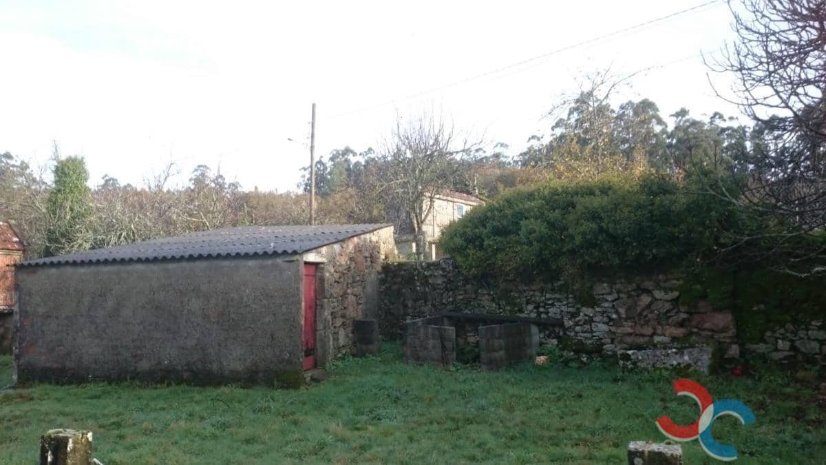 4 bedroom Townhouse for sale in A Estrada - € 110,000 (Ref: 5289770)