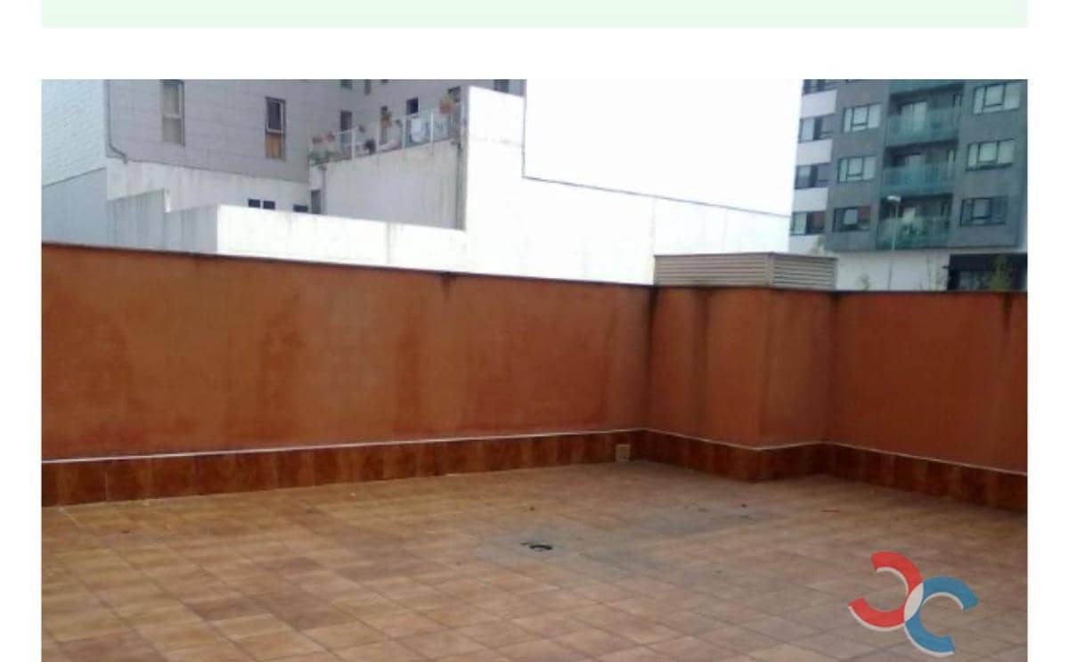 Kommersiell til salgs i La Coruna by - € 175 000 (Ref: 5289775)