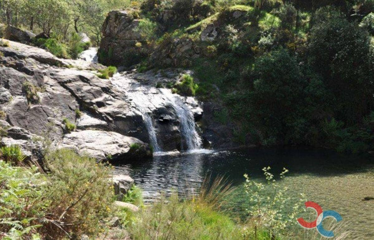 8 chambre Finca/Maison de Campagne à vendre à Oia avec garage - 260 000 € (Ref: 5381019)