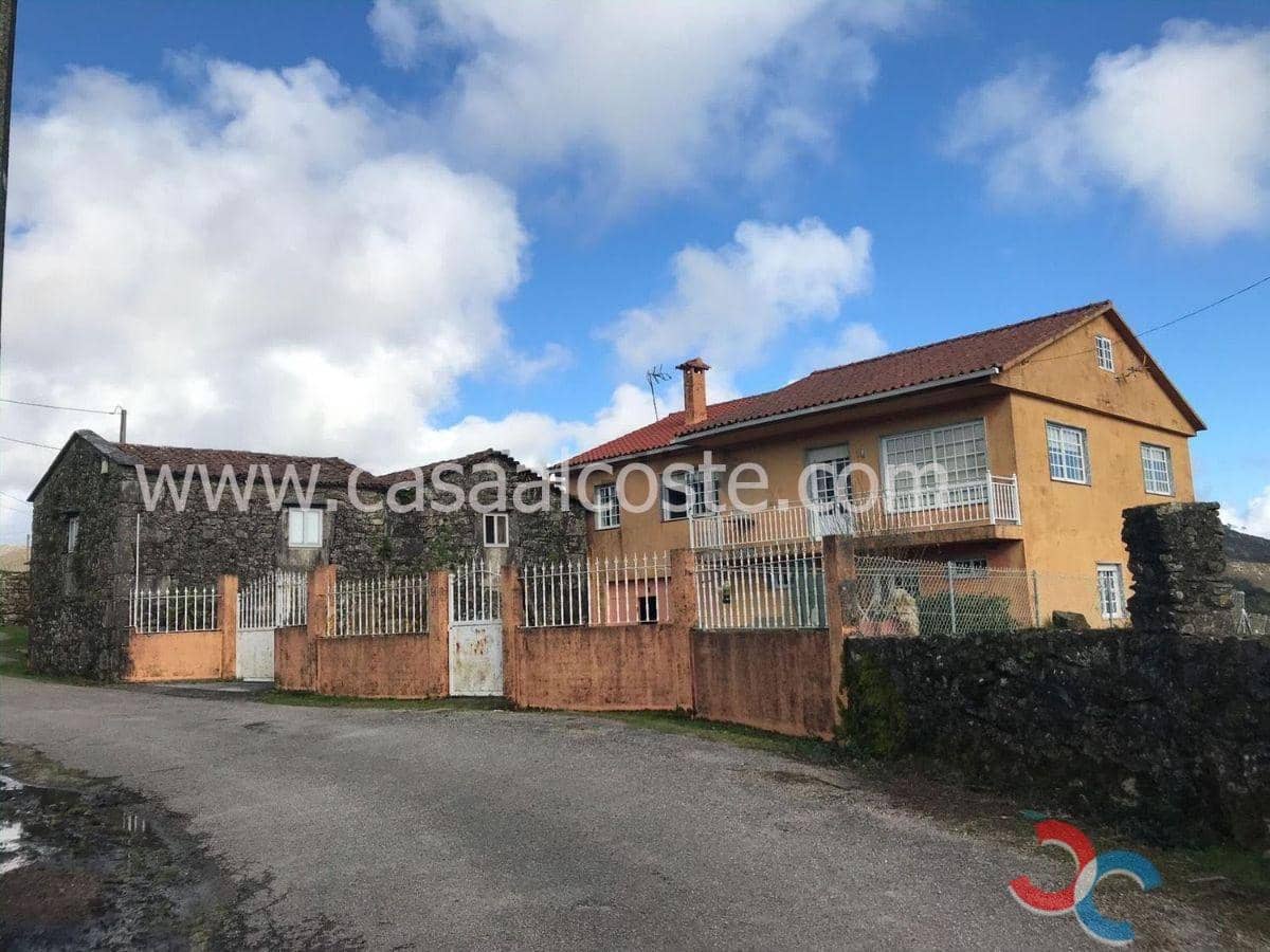 8 chambre Finca/Maison de Campagne à vendre à Oia avec garage - 260 000 € (Ref: 5381019)