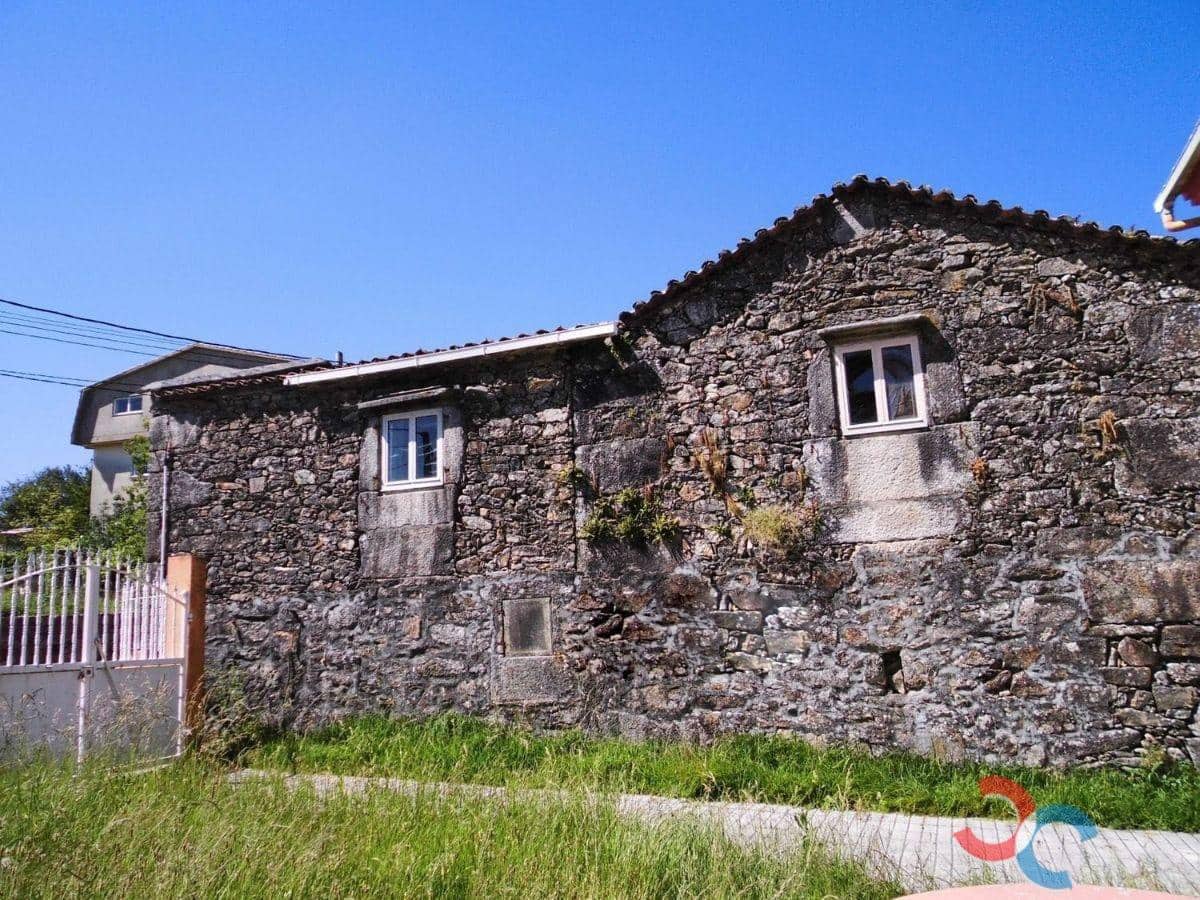 8 chambre Finca/Maison de Campagne à vendre à Oia avec garage - 260 000 € (Ref: 5381019)