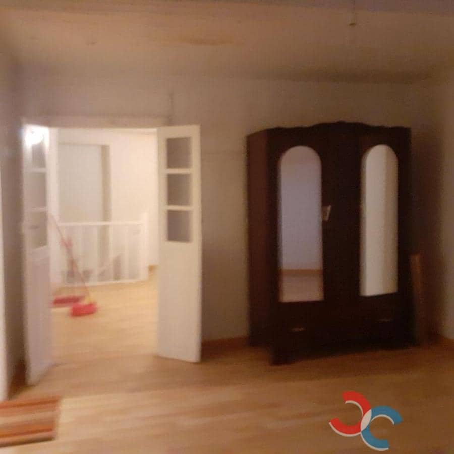 5 sypialnia Finka/Dom wiejski na sprzedaż w Covelo z garażem - 50 000 € (Ref: 5454351)