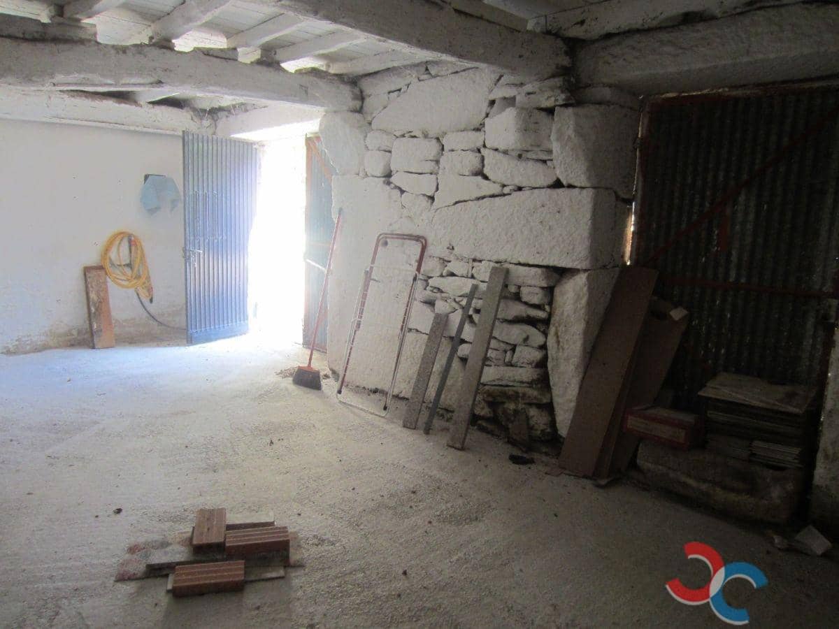 5 sypialnia Finka/Dom wiejski na sprzedaż w Covelo z garażem - 50 000 € (Ref: 5454351)