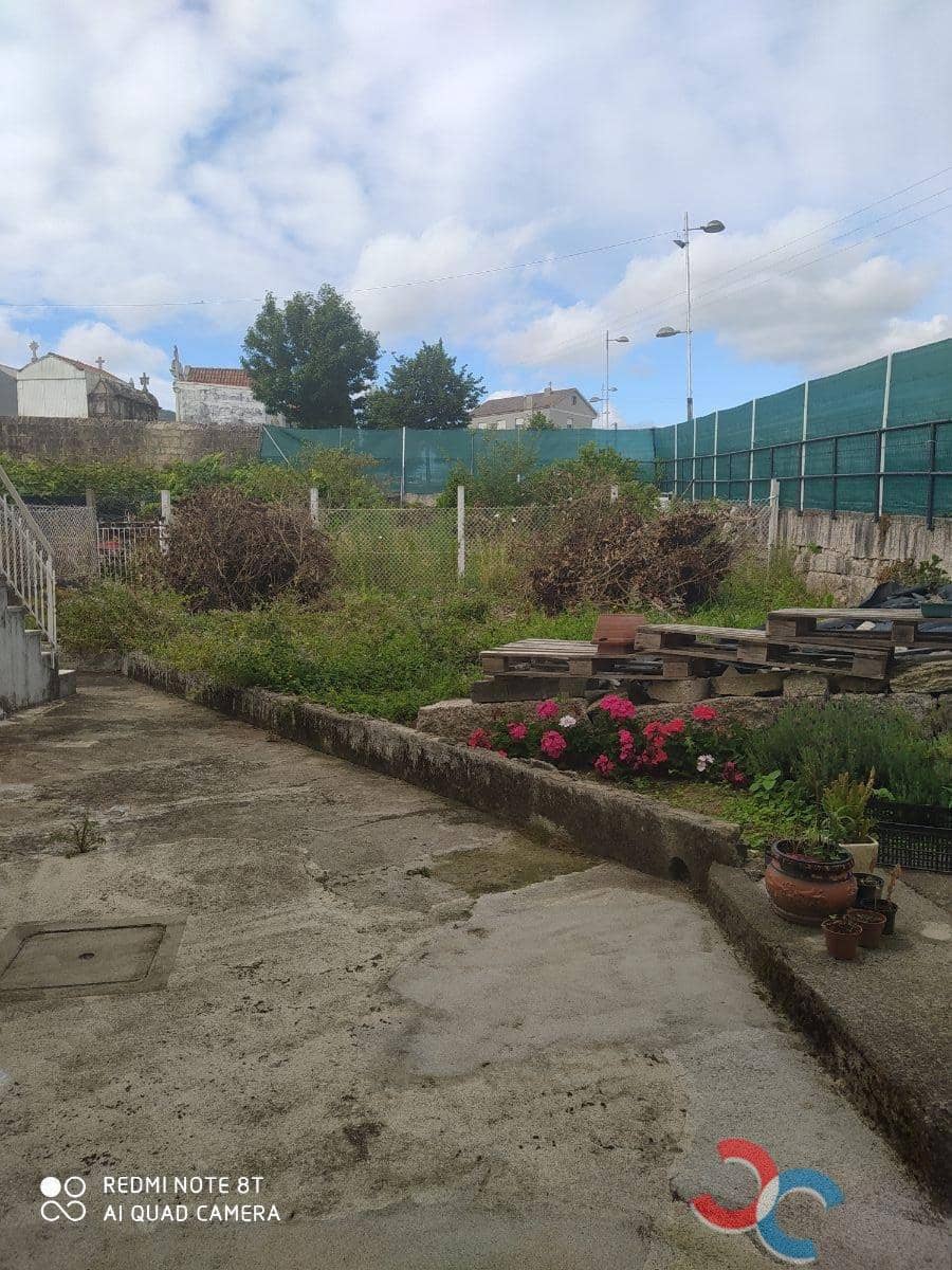 6 soveværelse Villa til salg i Poio med garage - € 240.000 (Ref: 5477172)