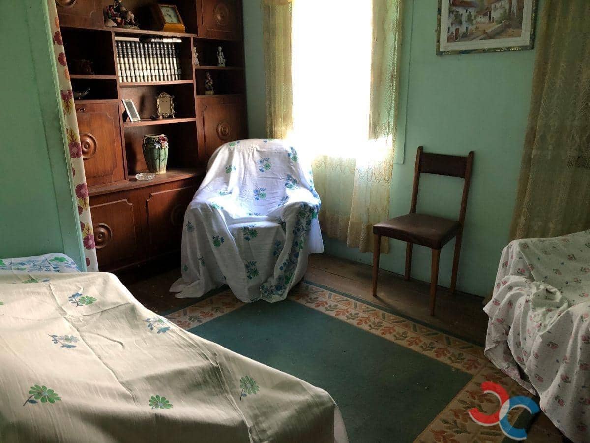 6 soveværelse Byhus til salg i Marin - € 115.000 (Ref: 5496067)