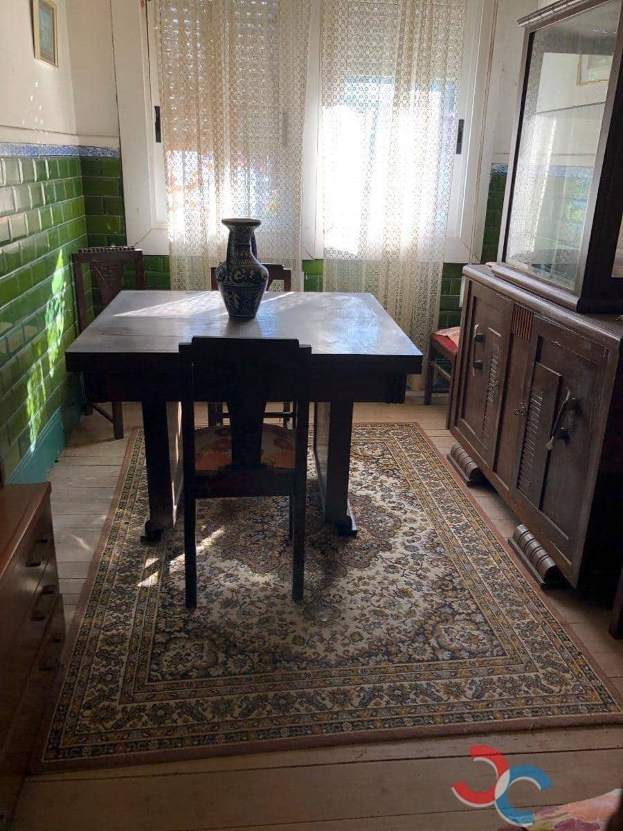 6 soveværelse Byhus til salg i Marin - € 115.000 (Ref: 5496067)