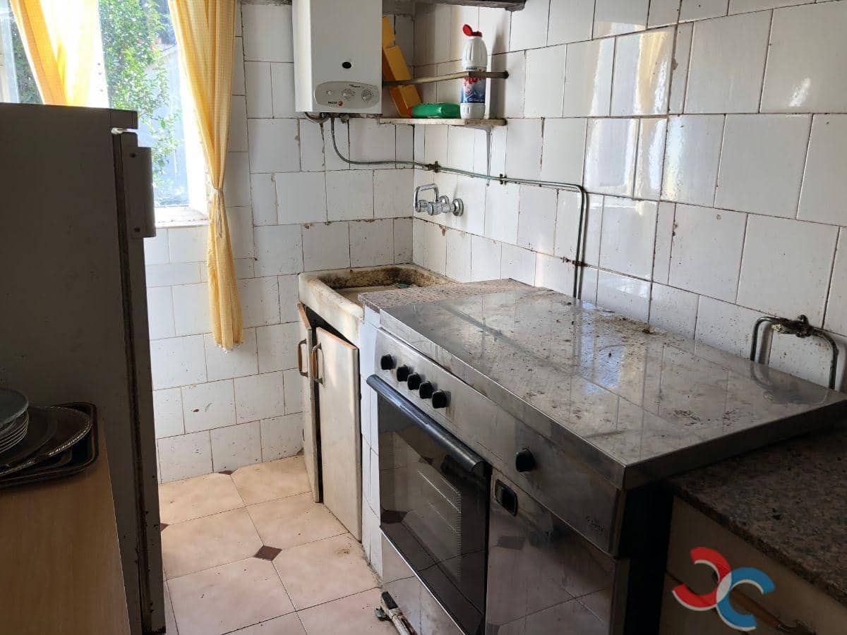 6 soveværelse Byhus til salg i Marin - € 115.000 (Ref: 5496067)