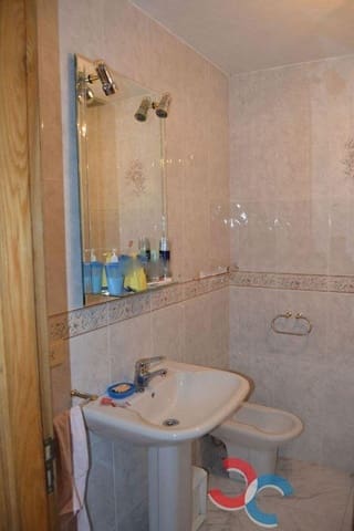 7 makuuhuone Maalaistalo myytävänä paikassa Cerdedo-Cotobade - 215 000 € (Ref: 5502569)