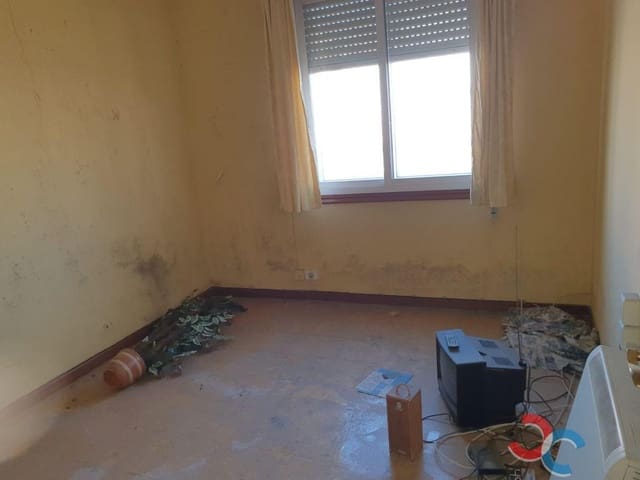 Ruine à vendre à Marín - 100 000 € (Ref: 5533511)