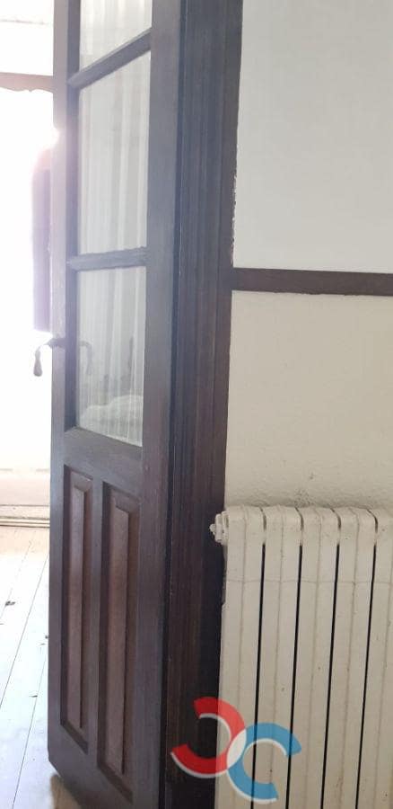 7 soverom Hus til salgs i Marin med garasje - € 178 000 (Ref: 5644372)