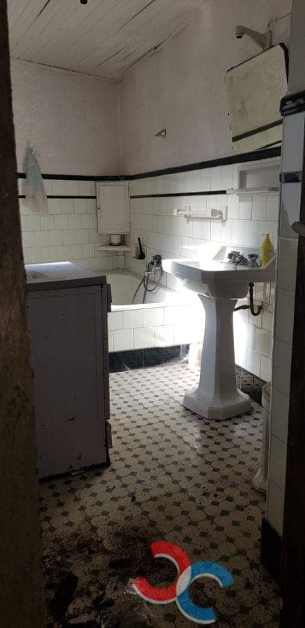 7 soverom Hus til salgs i Marin med garasje - € 178 000 (Ref: 5644372)