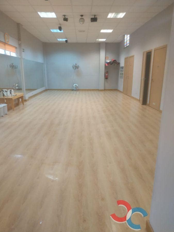 5 slaapkamer Commercieel te koop in Marin - € 80.000 (Ref: 5732502)