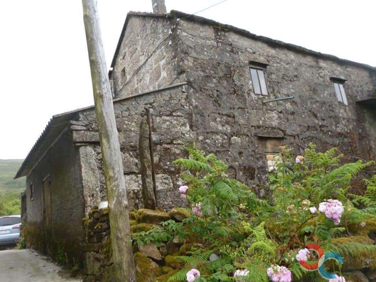 Ruin for sale in A Lama - € 35,000 (Ref: 5732512)