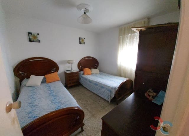 4 slaapkamer Finca/Landhuis te koop in Ourense stad - € 200.000 (Ref: 6365128)