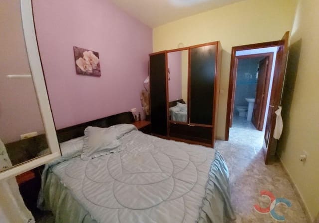 4 slaapkamer Finca/Landhuis te koop in Ourense stad - € 200.000 (Ref: 6365128)