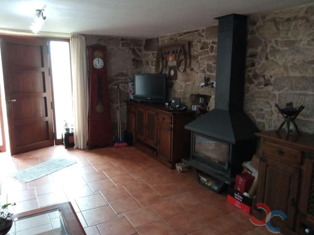 4 bedroom Villa for sale in Bueu - € 575,000 (Ref: 6435654)