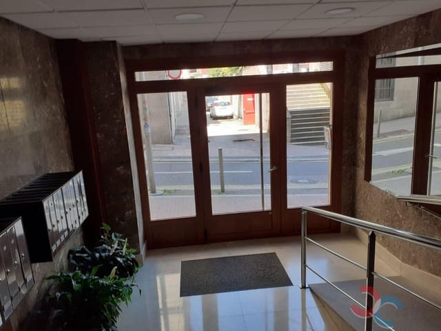 4 soveværelse Lejlighed til salg i Pontevedra by med garage - € 345.000 (Ref: 6994231)