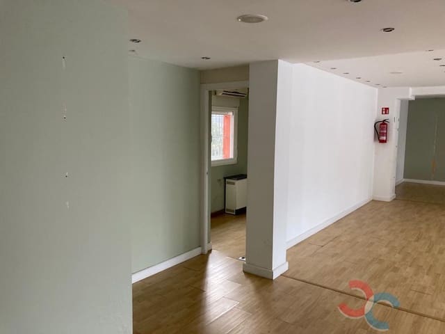 1 bedroom Commercial for sale in Barro - € 109,000 (Ref: 7214723)