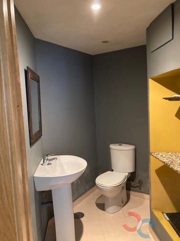 1 bedroom Commercial for sale in Barro - € 109,000 (Ref: 7214723)