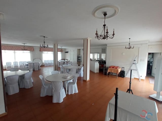 3 bedroom Commercial for sale in Poio - € 700,000 (Ref: 7485623)