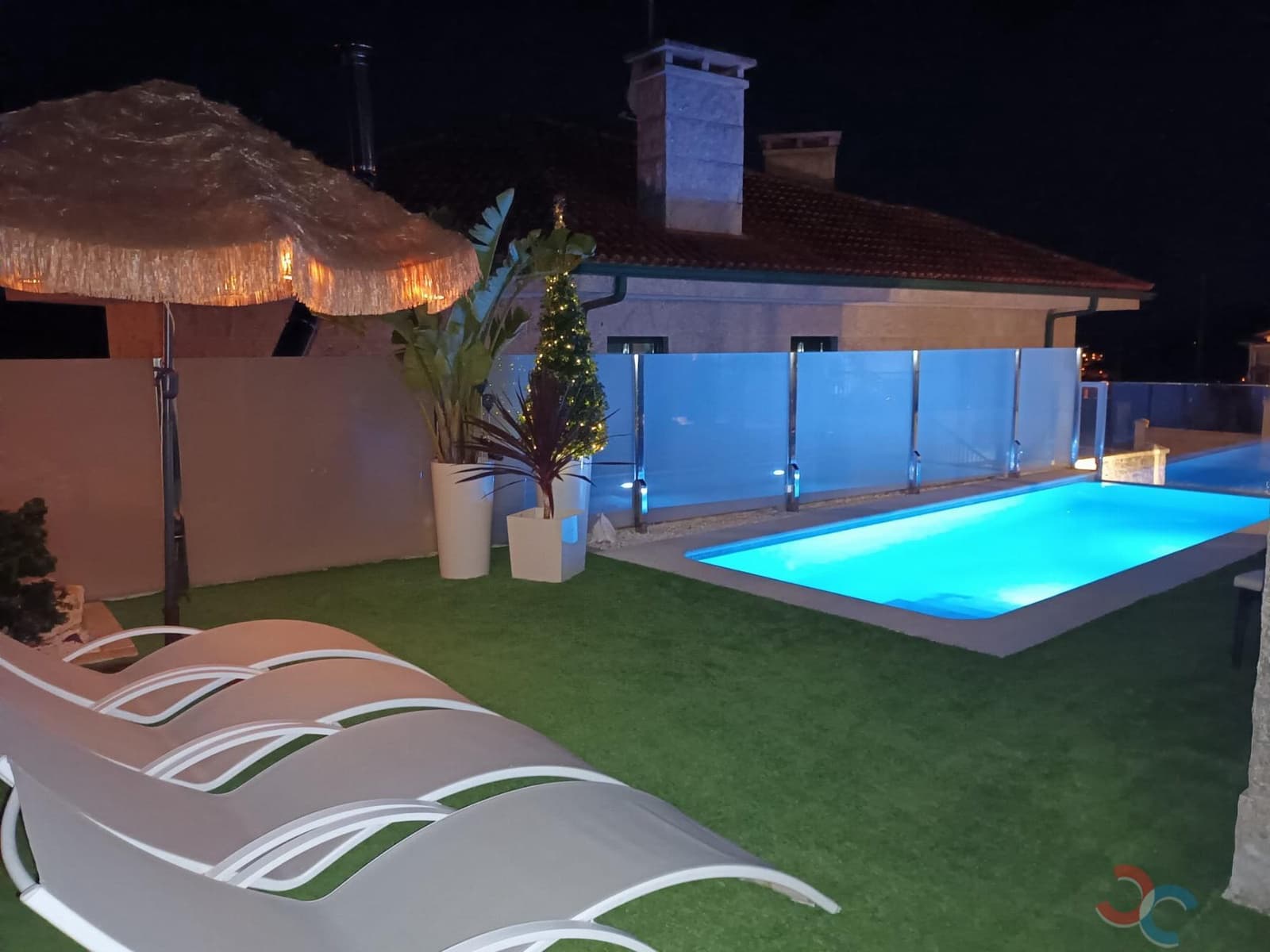 5 soveværelse Villa til salg i Poio med swimmingpool garage - € 590.000 (Ref: 7516702)