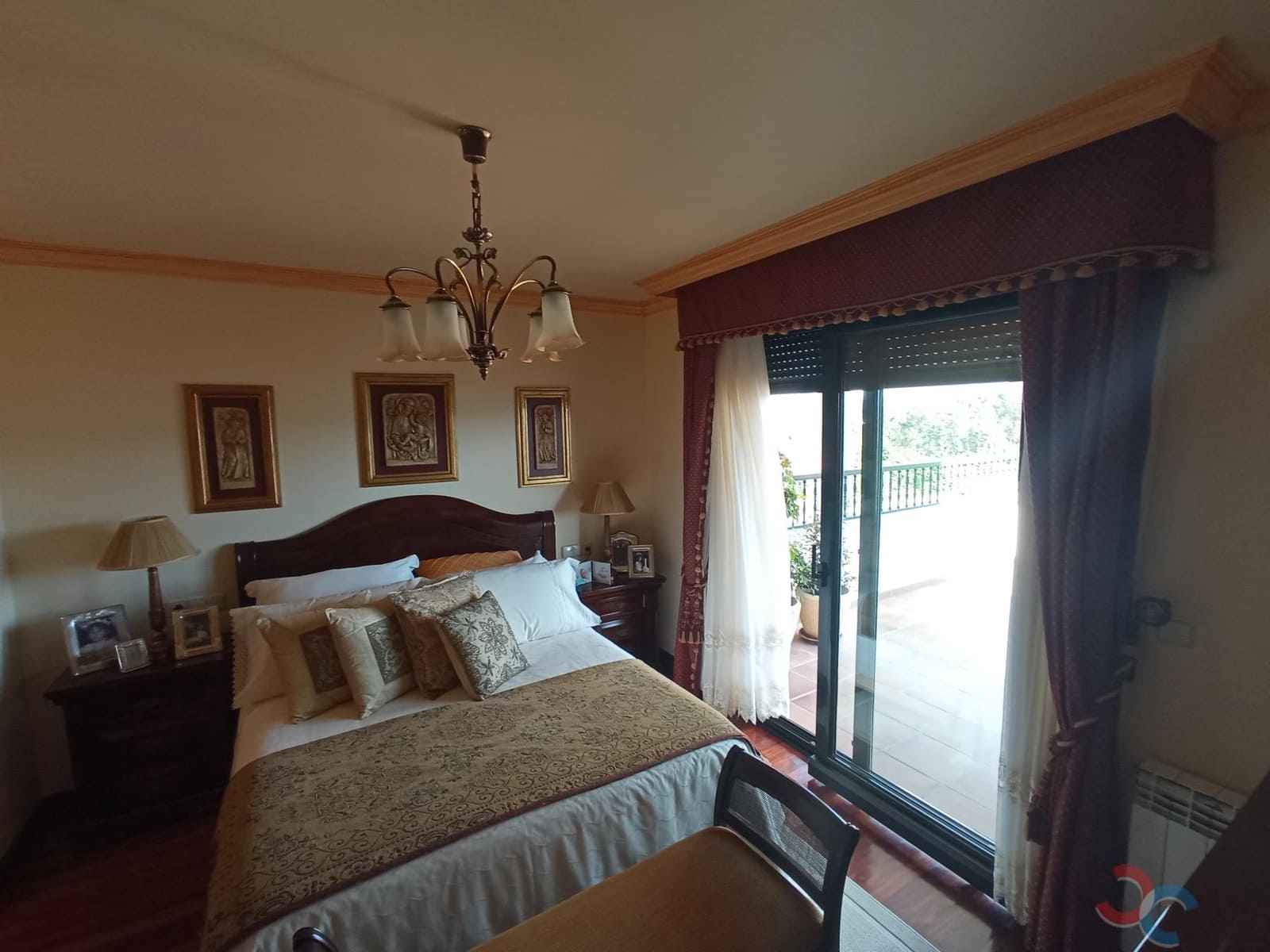 5 soveværelse Villa til salg i Poio med swimmingpool garage - € 590.000 (Ref: 7516702)