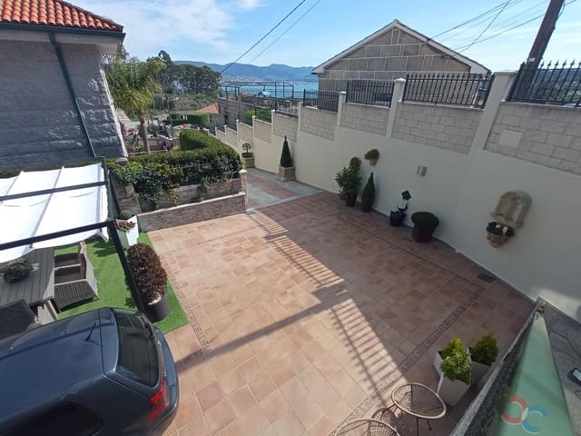 5 slaapkamer Villa te koop in Poio met zwembad garage - € 590.000 (Ref: 7516702)