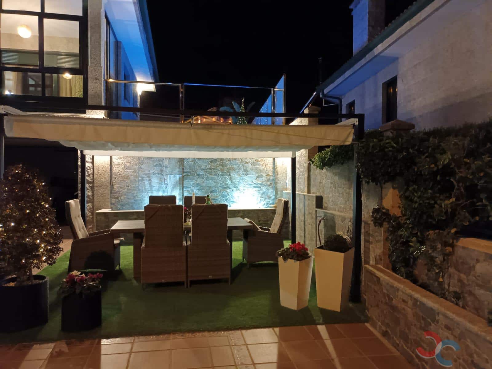 5 soveværelse Villa til salg i Poio med swimmingpool garage - € 590.000 (Ref: 7516702)