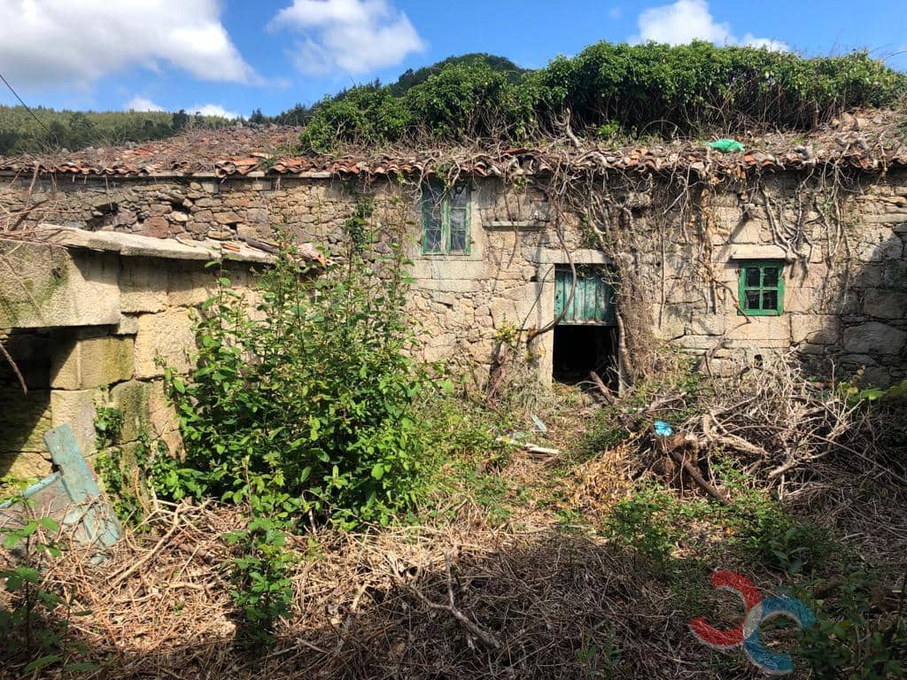 Ruïne te koop in Pontevedra stad - € 45.000 (Ref: 7672490)