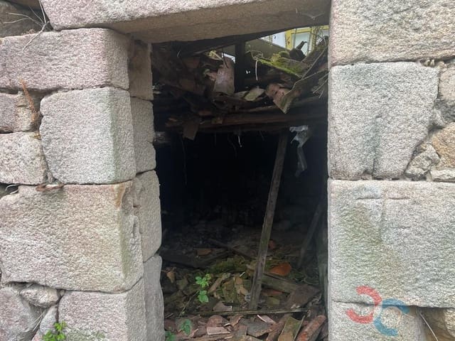 Ruïne te koop in Pontevedra stad - € 45.000 (Ref: 7672490)